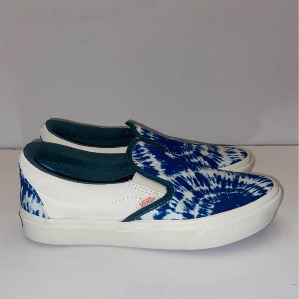 Vans Comfycush Slip On Shoes Blue Tie Dye Womans 7